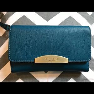 Henri Bendel Wristlet Wallet